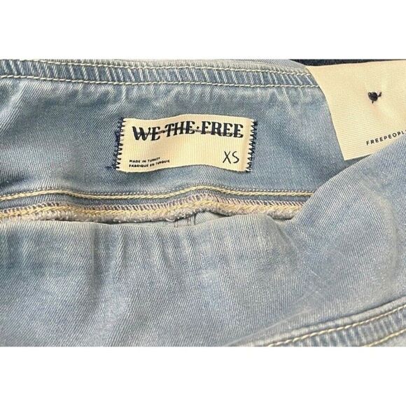We The Free People Ladies XS Light Blue Jeans Pull On 25 x 27 Bootcut - Picture 4 of 5